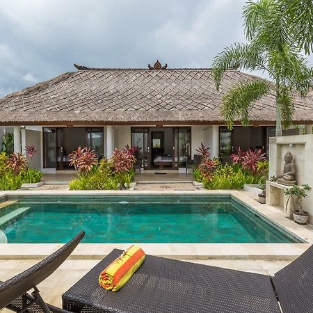 Villa Leelavadee Улувату Екстер'єр фото